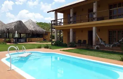 Casa com 3 quartos  à venda, 220.00 m2 por r$2500000.00  - centro - sertaneja/pr