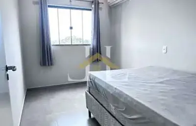 Investimento seguro: apto semi mobiliado em balneário piçarras