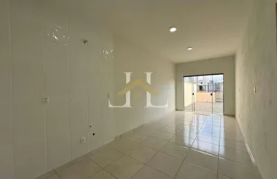 Casa com 2 quartos para alugar na Rua 1019, 300, Itajubá, Barra Velha