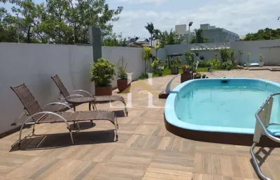 Viva com estilo em piçarras: casa incrível a 600m do mar com 4 suítes e piscina