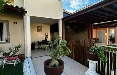 Casa de condomínio 4/4 nascente à venda na av. luiz tarquínio