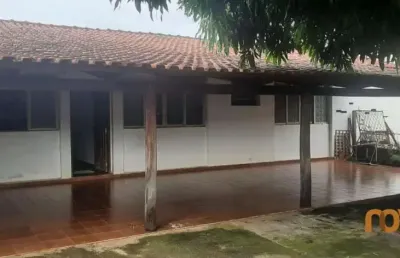 Casa com 5 quartos à venda na 230 quadra 705 lt 05, 5, vila monticelli, goiânia por r$ 695.000