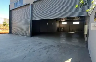 Barracão / galpão / depósito à venda na das avencas, 26, parque primavera, aparecida de goiânia por r$ 1.760.000