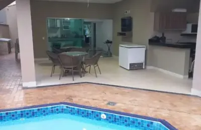 Casa em condomínio fechado com 3 quartos à venda na das hortênsias qd 04 lt 32, 32, jardins lisboa, goiânia por r$ 1.650.000