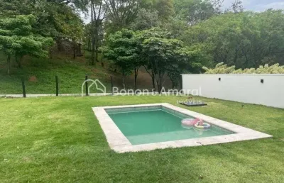 Casa de condomínio com 60 m², 4 quartos e 6 banheiros