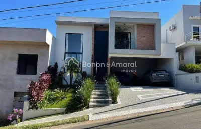 Casa mobiliada à venda em valinhos - 3 suítes, piscina aquecida e espaço gourmet em condomínio fechado