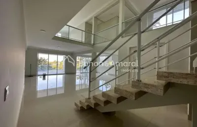 **linda casa à venda em valinhos - conforto, espaço e localização privilegiada**