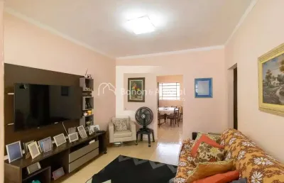 Oportunidade: casa espaçosa à venda em excelente localização!
