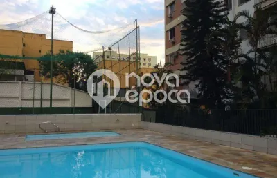 Apartamento tijuca, 2 quartos, varanda e vaga de garagem.