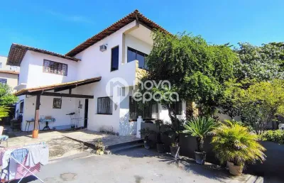 Casa em condomínio fechado com 5 quartos à venda na Rua Orestes Rosolia, Jardim Guanabara, Rio de Janeiro