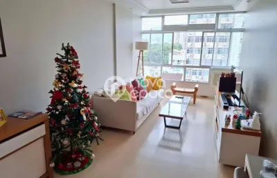Apartamento com 3 quartos à venda na Rua Itabaiana, Grajaú, Rio de Janeiro