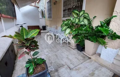 Apartamento com 2 quartos à venda na Rua Araxá, Grajaú, Rio de Janeiro
