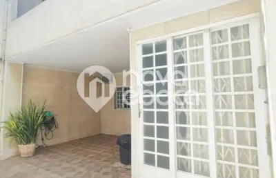Casa em condomínio fechado com 3 quartos à venda na Rua Filomena Nunes, Olaria, Rio de Janeiro