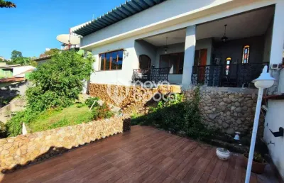 Casa com 2 quartos à venda na Rua Auvernia, Tauá, Rio de Janeiro