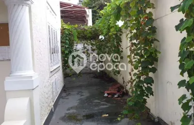 Casa com 4 quartos à venda na Rua Botucatu, Grajaú, Rio de Janeiro