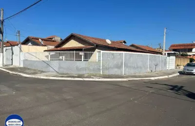 Casa com 2 quartos à venda na Massaranduba, 28, Jardim Flamboyant, Holambra