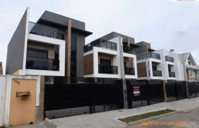 Triplex a venda no bairro uberaba com amplo terreno a 300m da av. salgado filho