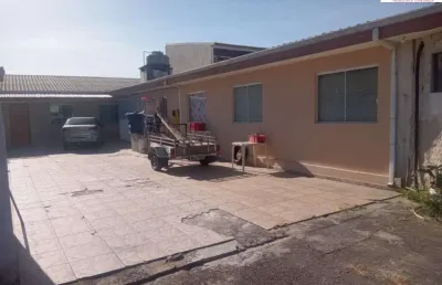 Casa a venda no bairro uberaba, residencial e comercial