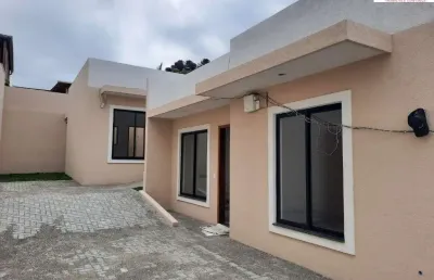 Casa a venda no bairro xaxim, próximo á unidade de saúde esmeralda