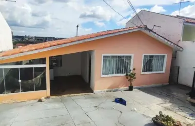 Casa a venda no bairro uberaba, próximo ao clube nikei