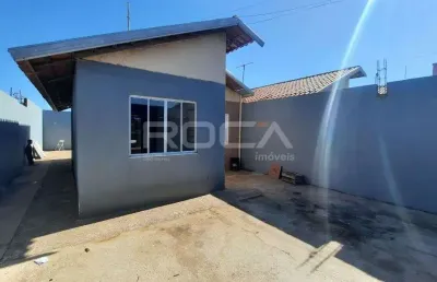 Casa com 2 quartos à venda na Rua Benedito Aparecido dos Santos, 223, Jardim Araucária, São Carlos