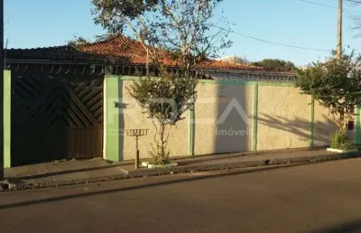 Casa com 5 quartos à venda na Rua Honduras, 347, Vila Brasília, São Carlos