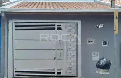 Casa com 2 quartos à venda na Rua Guilherme Simão Darezzo, 766, Cidade Aracy, São Carlos