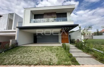 Espaçosa casa de 4 dormitórios em condomínio no parque faber castell i
