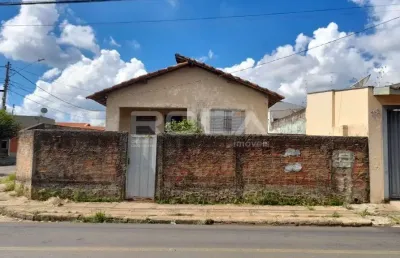 Casa padrão de 2 dormitórios na vila são josé, são carlos - sp