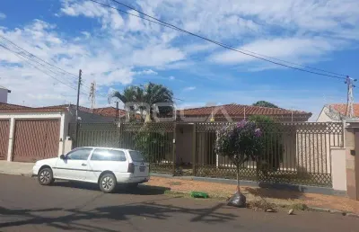 Casa com 3 quartos à venda na Rua Major José Inácio, 3264, Centro, São Carlos
