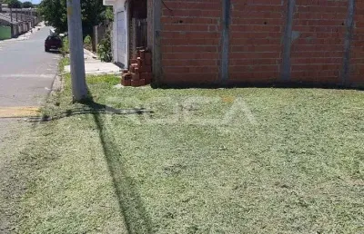 Terreno à venda na Rua Guilherme Simão Darezzo, Cidade Aracy, São Carlos