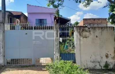 Casa padrão à venda em ótima localização no bairro cidade aracy, são carlos