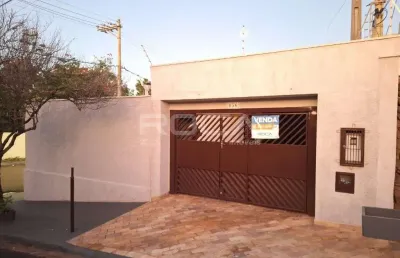 Casa padrão à venda no jardim santa paula, são carlos - 3 dormitórios e suíte