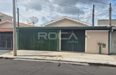 Casa à venda no jardim araucária, são carlos: 2 dormitórios, 1 suíte, garagem coberta!