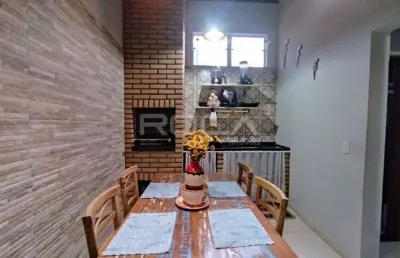 Linda casa à venda em condomínio no moradas 2, são carlos
