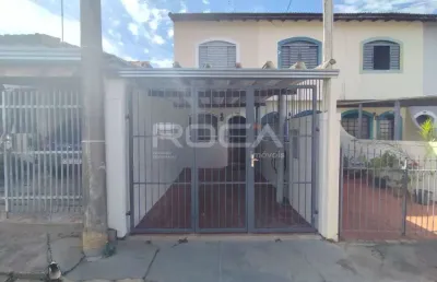 Sobrado aconchegante no jardim brasil, são carlos - 2 dormitórios e garagem coberta