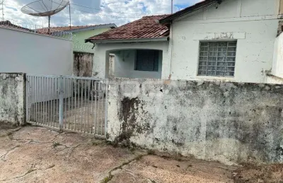 Aluguel de casa padrão com 2 dormitórios na vila boa vista em são carlos