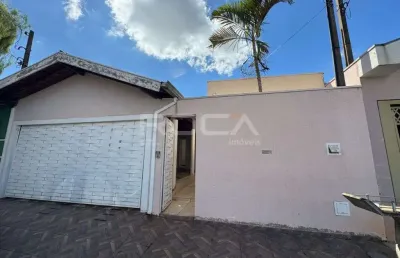 Casa moderna com piscina e churrasqueira no condomínio parque fehr em são carlos