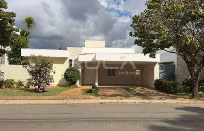 Casa de luxo com 3 suítes e área de lazer completa em parque faber castell i