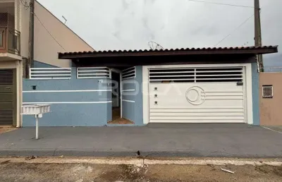 Casa à venda no jardim embaré, são carlos: 2 dormitórios, suíte, armários, garagem coberta!