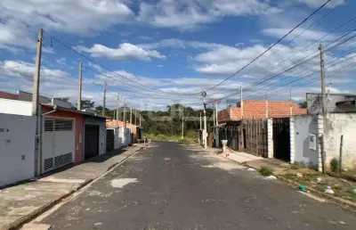Casa à venda no bairro cidade aracy em são carlos: 2 dormitórios, 1 banheiro, garagem e muito mais!
