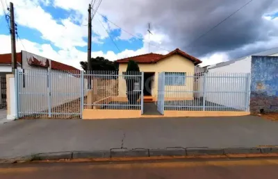 Casa com 3 quartos à venda na Rua Rui Barbosa, 64, Vila Monteiro (Gleba I), São Carlos
