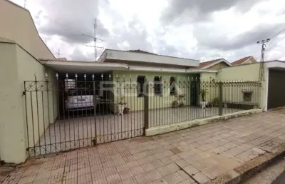 Casa à venda na vila prado em são carlos: 3 dormitórios, 2 banheiros, 3 garagens