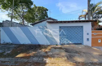 Casa com 3 quartos à venda na Rua José Teixeira Filho, 110, Parque Sisi, São Carlos