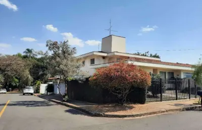 Casa com 4 quartos à venda na Rua Campos Salles, 2175, Vila Monteiro (Gleba I), São Carlos