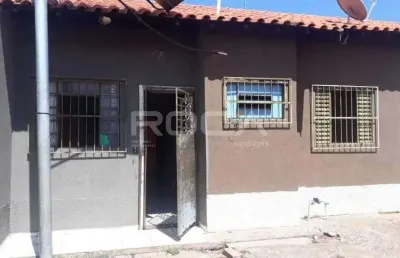 Casa padrão à venda em são carlos com 2 dormitórios e garagem coberta