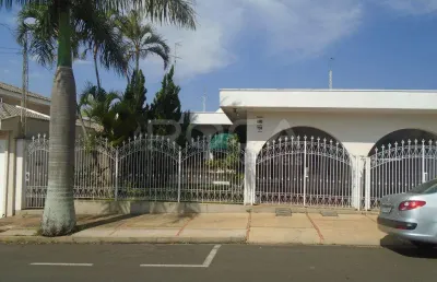 Casa de alto padrão no centro de são carlos - 4 dormitórios, 3 garagens