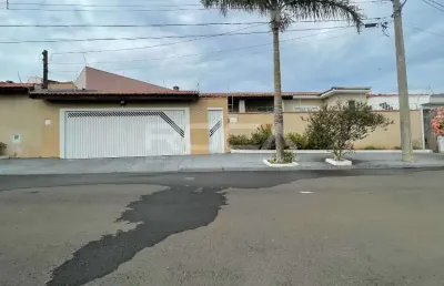 Casa de alto padrão com piscina aquecida no jardim das torres, são carlos