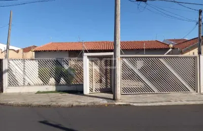 Casa com 3 quartos à venda na Rua Rocha Pombo, 270, Jardim Lutfalla, São Carlos