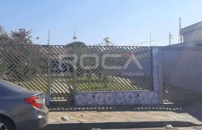 Casa à venda na vila prado, são carlos: 03 dormitórios e edícula.